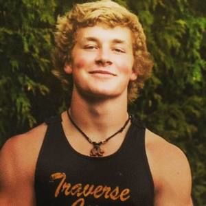 Meet your Posher, Travis